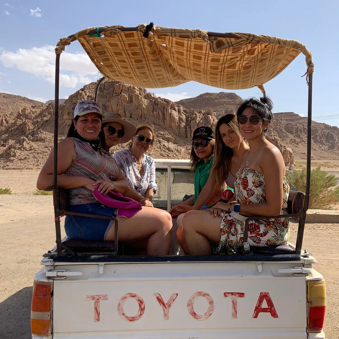 VIAJE GRUPAL A EGIPTO Y JORDANIA 2025